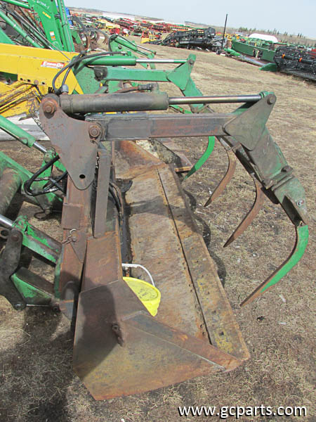 840 LOADER 8FT W/ GRAPPLE